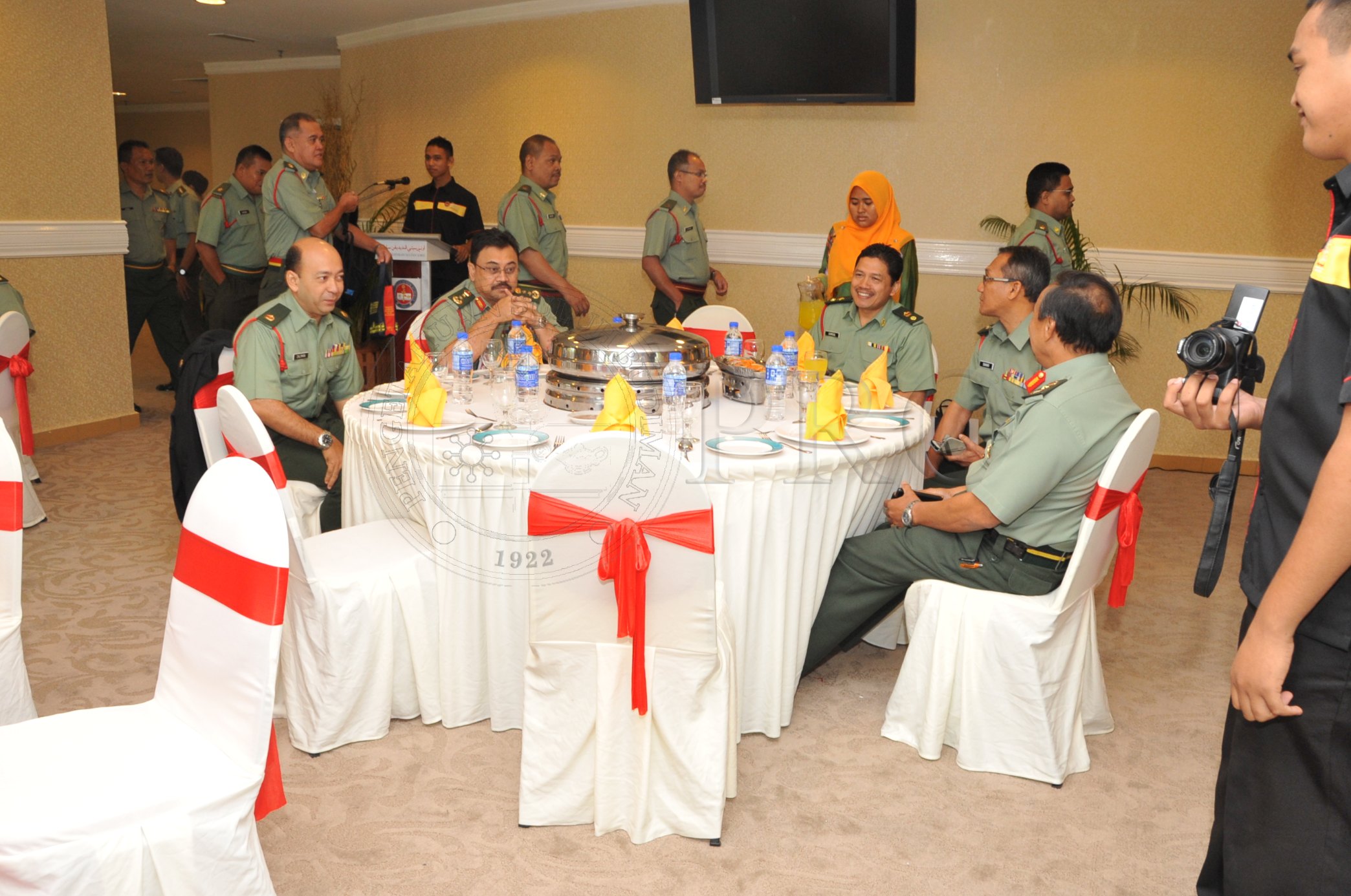 PRO 14 02 PALAPES PRO 2936